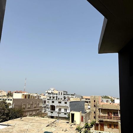 Chambre Spacieuse Avec Balcon - Salle De Bain Exterieure Privee & Breakfast سانت - لويس المظهر الخارجي الصورة